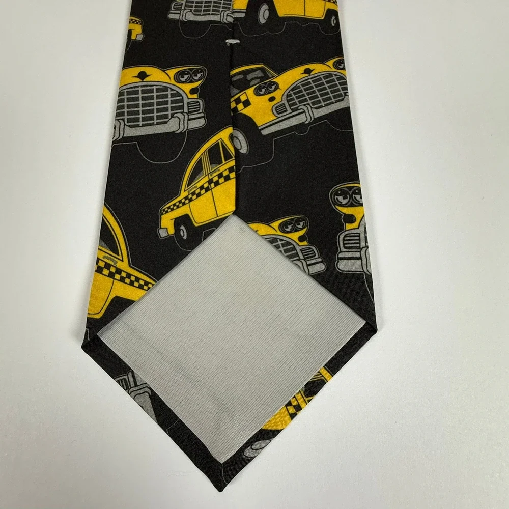 Vintage Ralph Marlin Taxi Cabs Necktie 1996 Yellow Cab Novelty Tie Made USA